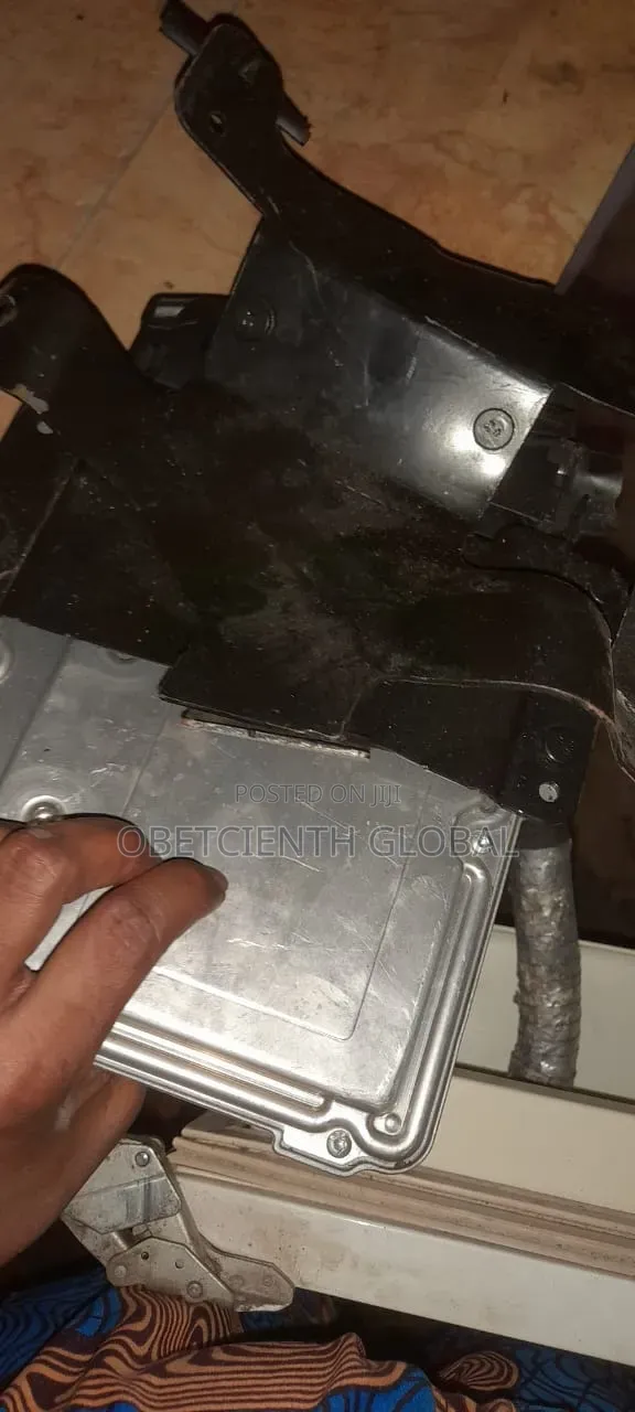 Automotive Engine Control Unit (ECU / ECM)