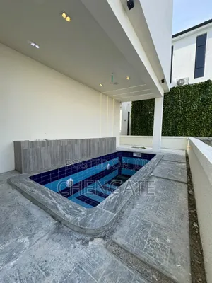 5bdrm Duplex in Lekki Expressway for sale