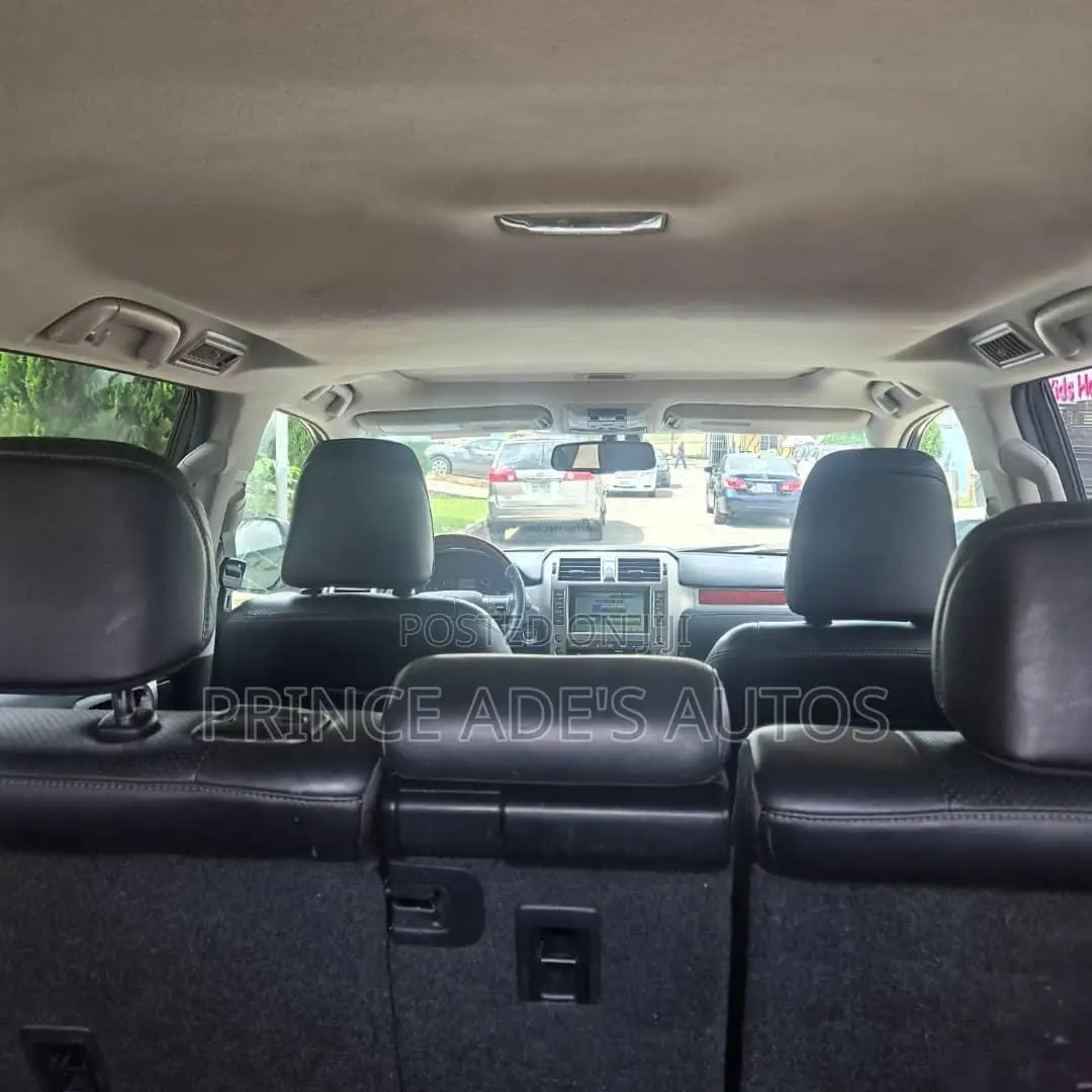 Lexus GX 2011 Black