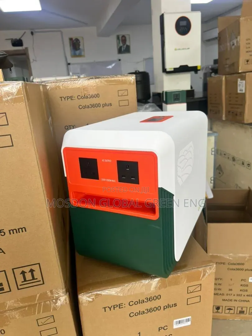 Cola 3600 Plus Solar Generator
