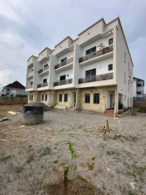4bdrm Duplex in Jahi for sale