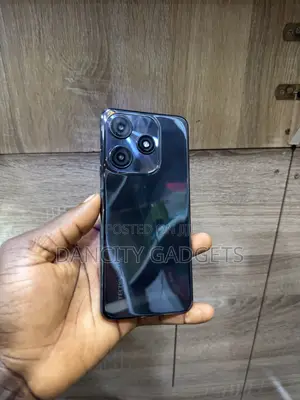 Tecno Spark 10C 128 GB Black