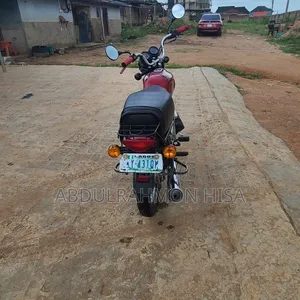 Bajaj Boxer 100 2026 Red