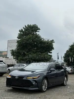 Toyota Avalon Limited FWD Sedan (3.5L V6 8A) 2019 Gray