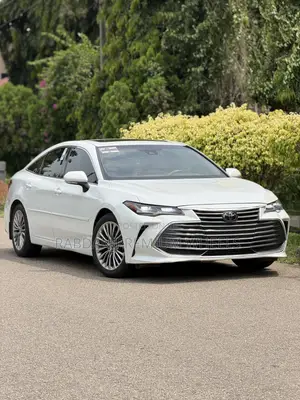 Toyota Avalon Limited 2020 White