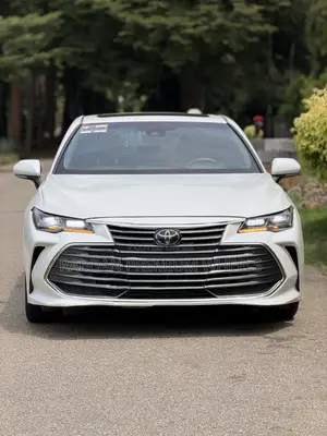 Toyota Avalon Limited 2020 White