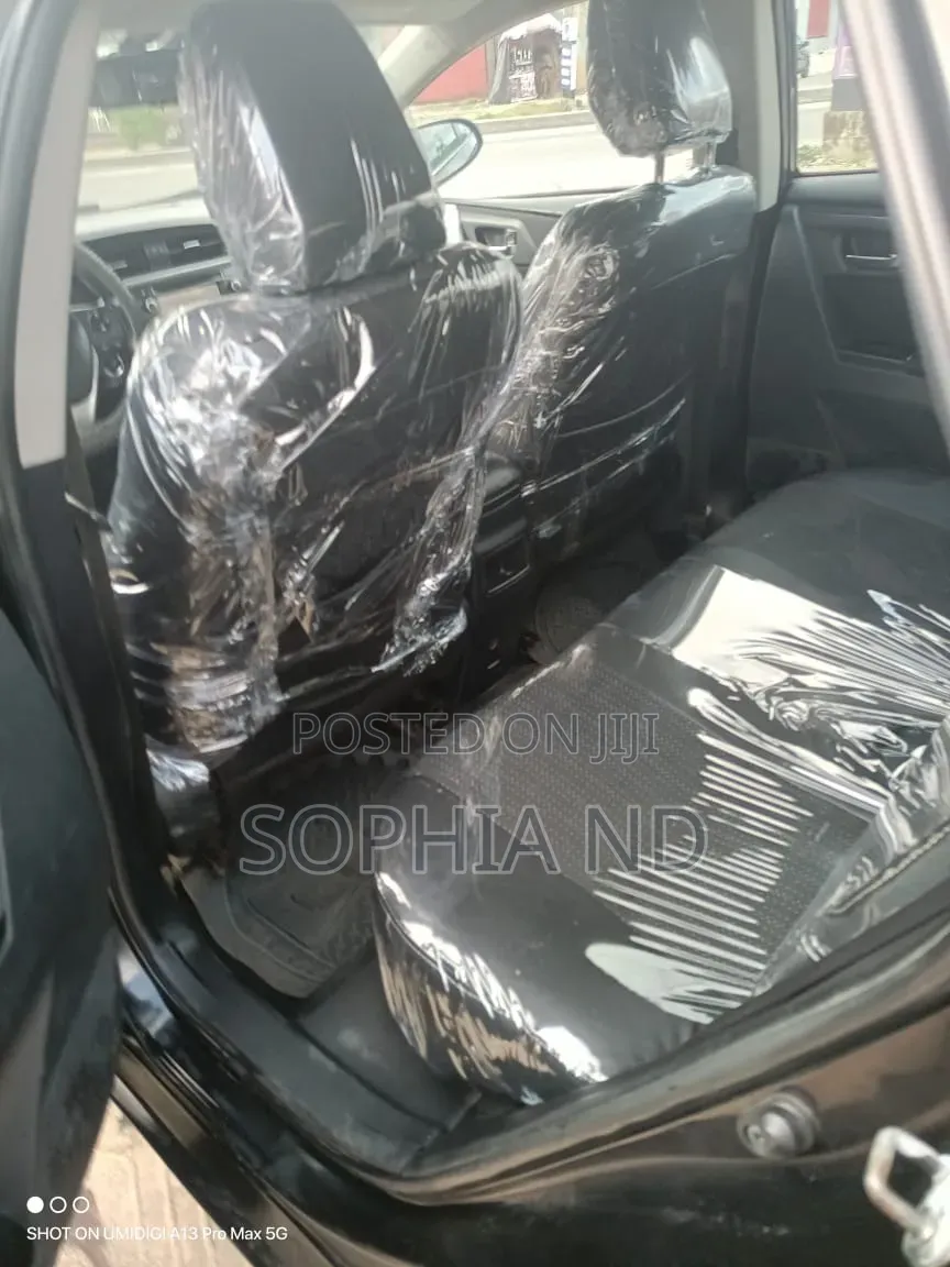 Toyota Yaris 2013 Black