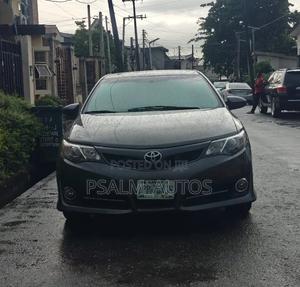 Toyota Camry SE 4dr Sedan (2.5L 4cyl 6A) 2013 Gray