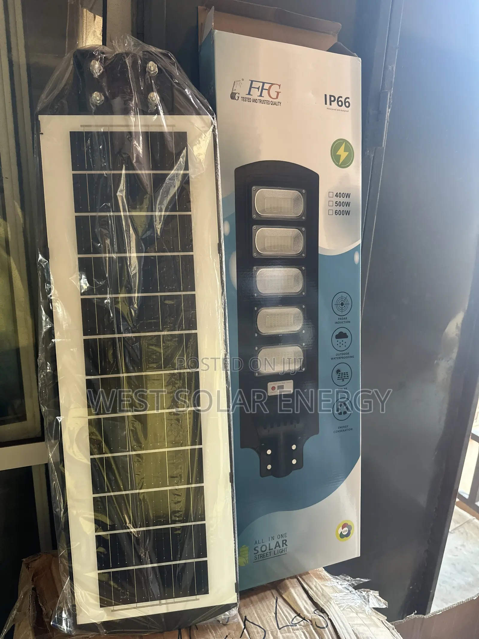 600W 5 Eyes FFG Solar Street Light