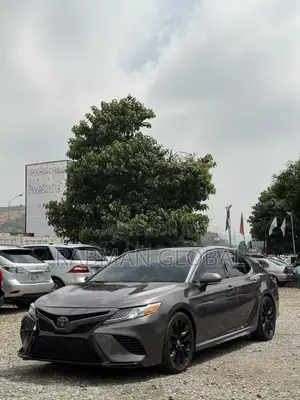 Toyota Camry XSE V6 FWD (3.5L 6cyl 8AM) 2018 Gray