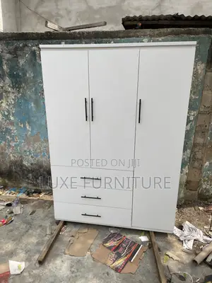 5ft by 7ft Wardrobe