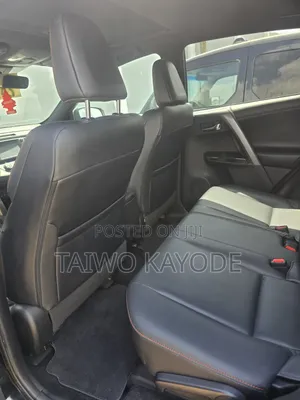 Toyota RAV4 SE 4dr SUV AWD (2.5L 4cyl 6A) 2018 Black