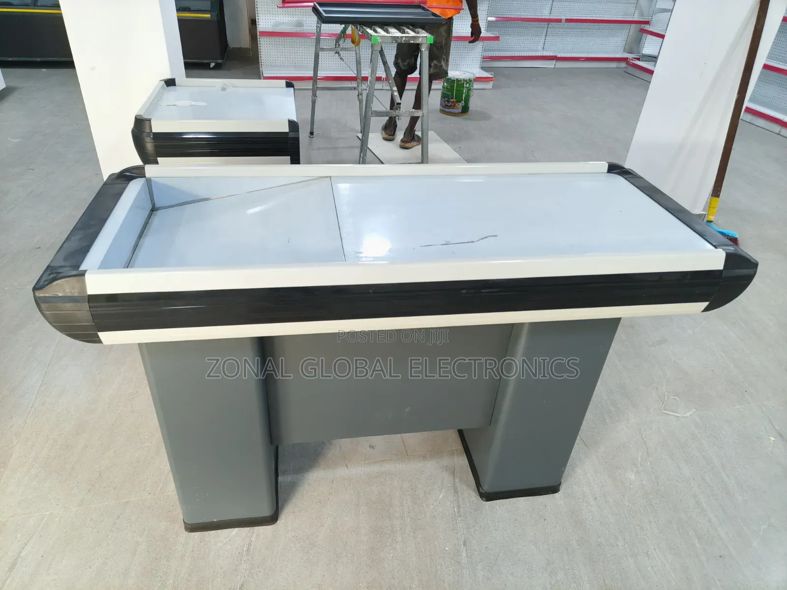 Supermarket Cash Point Table Available