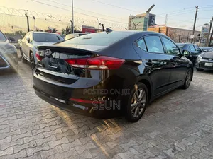 Hyundai Elantra SEL 2018 Black