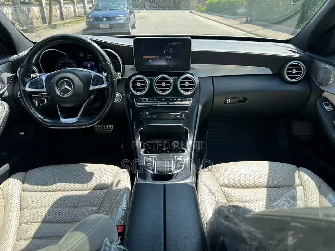 Mercedes-Benz C400 2017 Silver