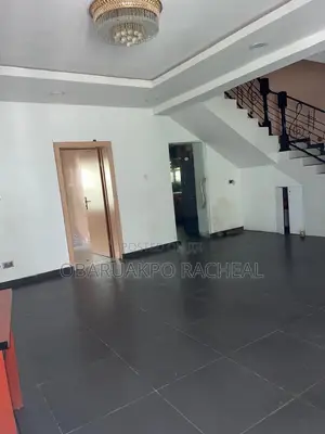 4bdrm Maisonette in Chevy View, Chevron for sale