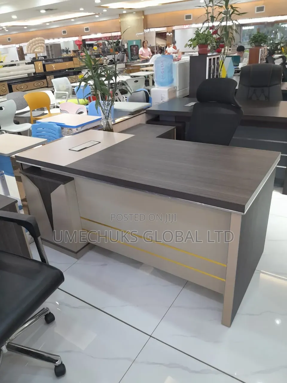 Executive 1.6m Manager's Desk With Extension
