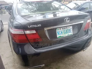 Lexus GS 2013 Brown