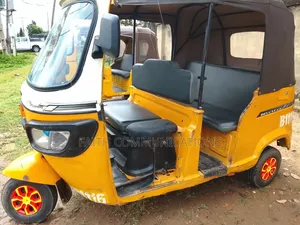 TVS King Deluxe Plus iTouch Start 2023 Yellow