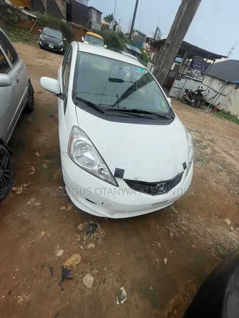 Honda Fit Automatic 2010 White