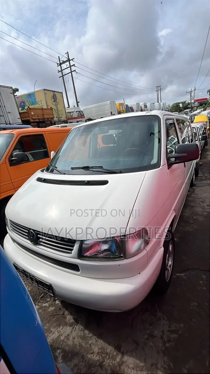 Volkswagen Transporter 2005 White