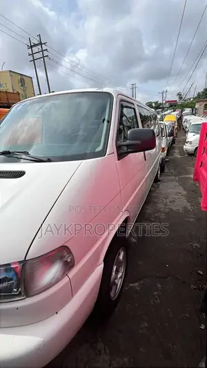 Volkswagen Transporter 2005 White