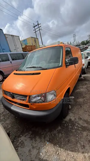 Volkswagen Transporter 2005 Orange
