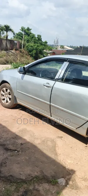Toyota Corolla 2004 Silver