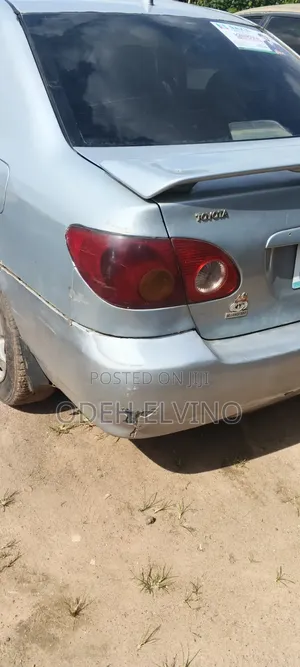 Toyota Corolla 2004 Silver
