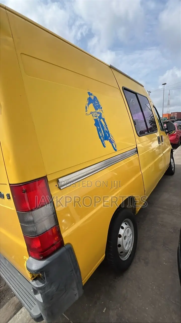 Fiat Ducato 2006 Yellow
