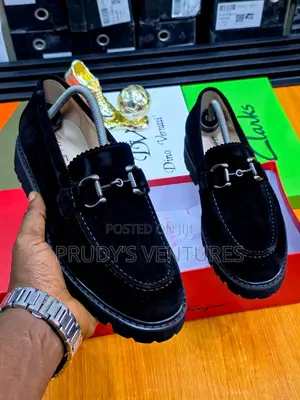 Clark’S Men’S Quality Leather Swede Shoe. Top Notch