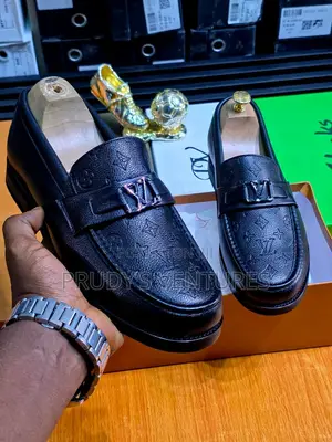 Louis Vuitton Quality Men’S Shoe for the Big Boys