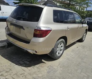 Toyota Highlander 2008 Gold