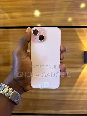 Apple iPhone 15 128 GB Pink