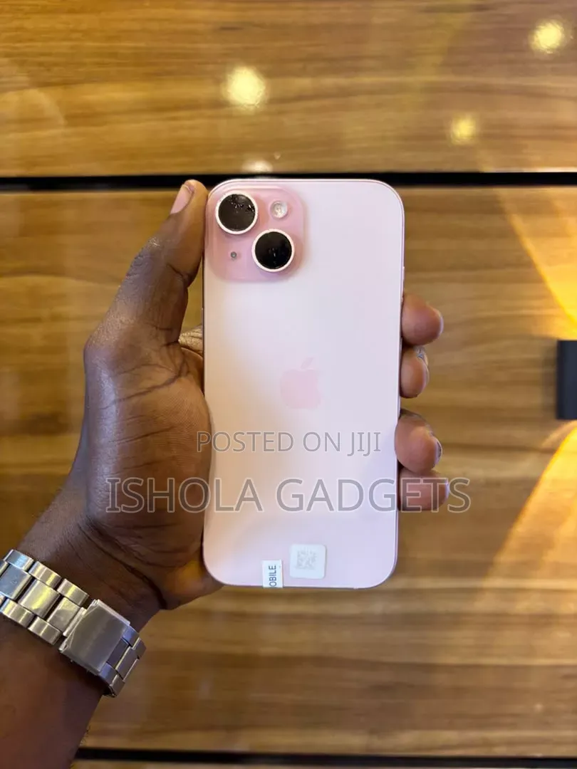 Apple iPhone 15 128 GB Pink