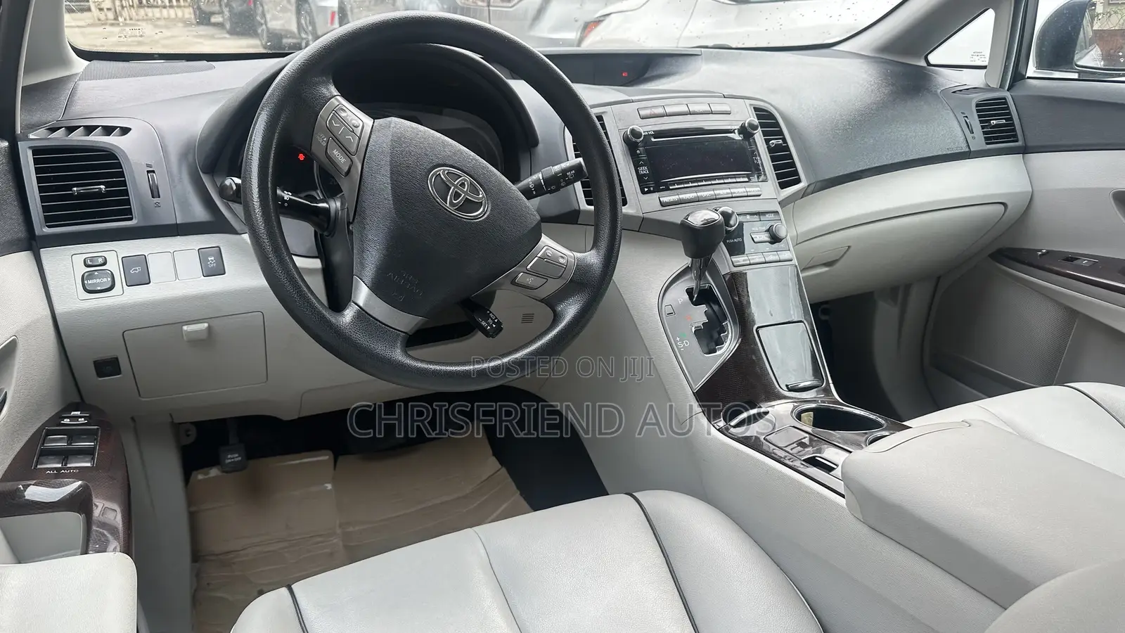 Toyota Venza XLE 2012 Gray