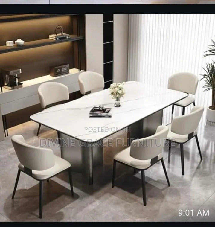 Your Dream Dining Table Is Waiting for You! 