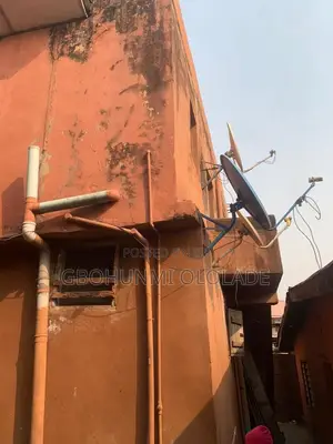 6bdrm Block of Flats in Oworonshoki / Shomolu for sale