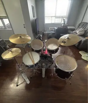 CB Professional Full Drum Set