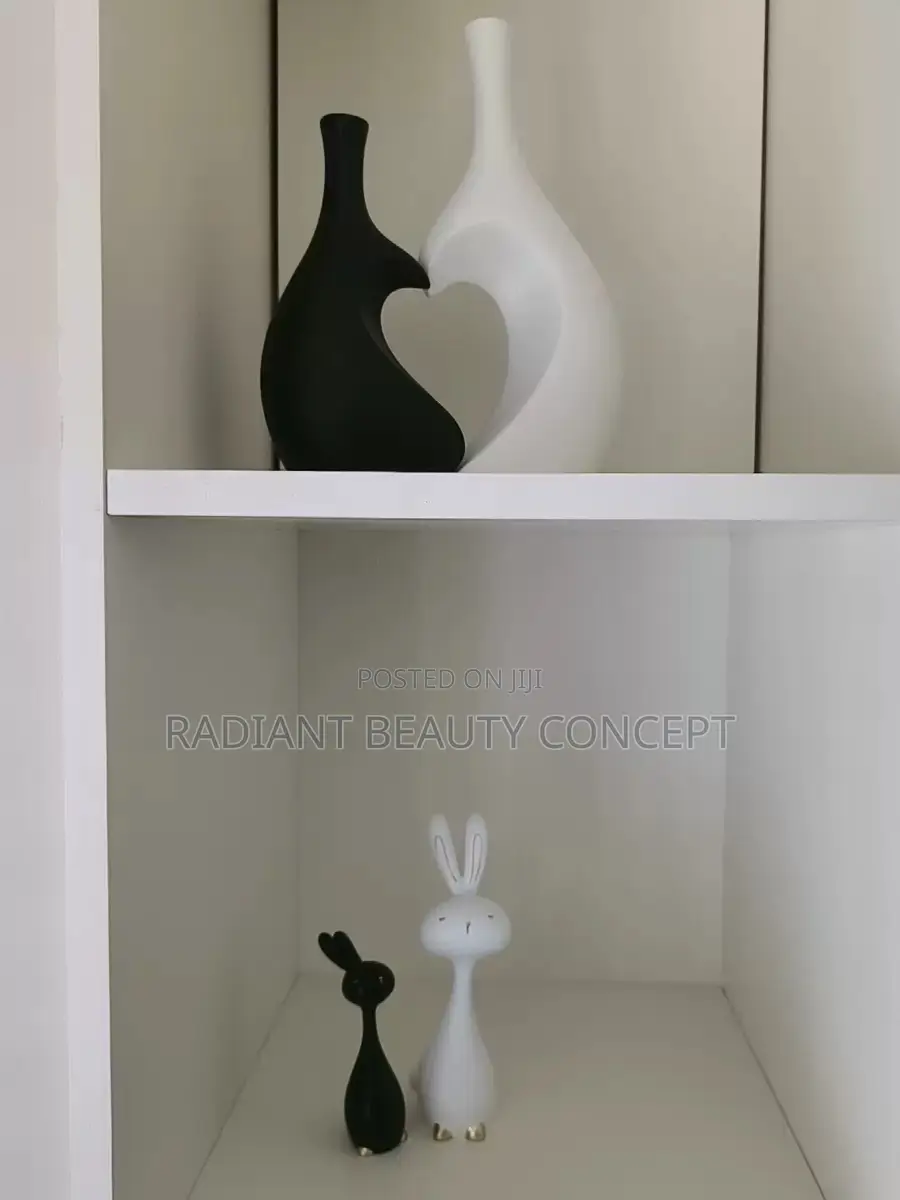 Twin Nordic Vase Decor