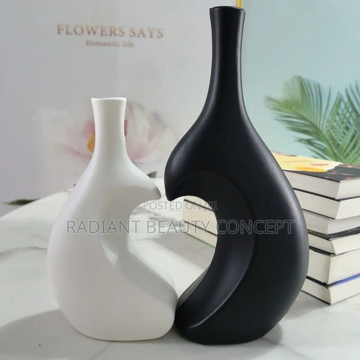 Twin Nordic Vase Decor