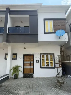 Furnished 4bdrm Townhouse / Terrace in Ikota for rent