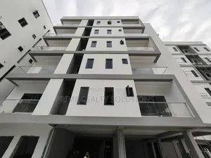 3bdrm Apartment in Lekki Phase 1 for rent