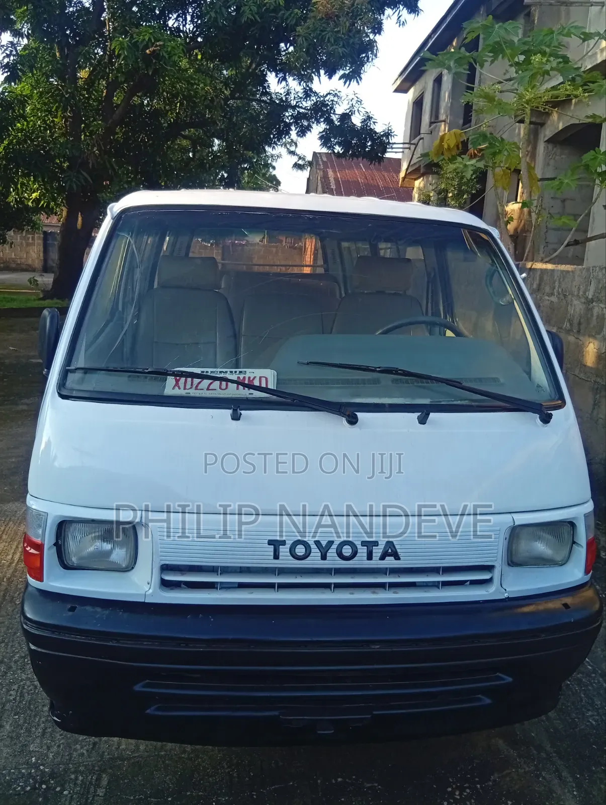 Toyota HiAce 1998 White