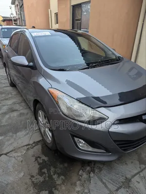 Hyundai Elantra Limited 4dr Sedan (1.8L 4cyl 6A) 2014 Gray