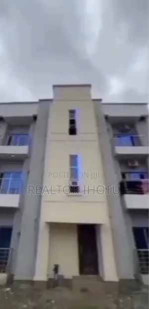 2bdrm Block of Flats in Zone B for sale