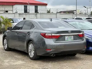 Lexus ES 350 FWD 2013 Gray