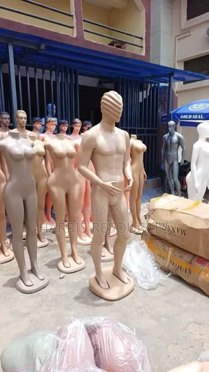 Faceless, Multi-Grooved "Spider-Head" Style Full Body Male Mannequin