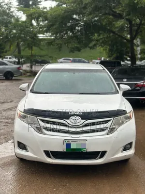 Toyota Venza XLE 2012 White