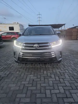 Toyota Highlander 2015 Silver